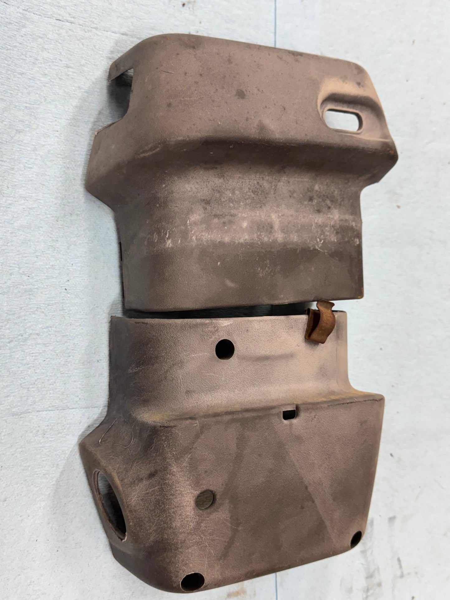 Steering Column Cover / Surround - 1997-2001 Jeep Cherokee XJ - NEED PICTURES