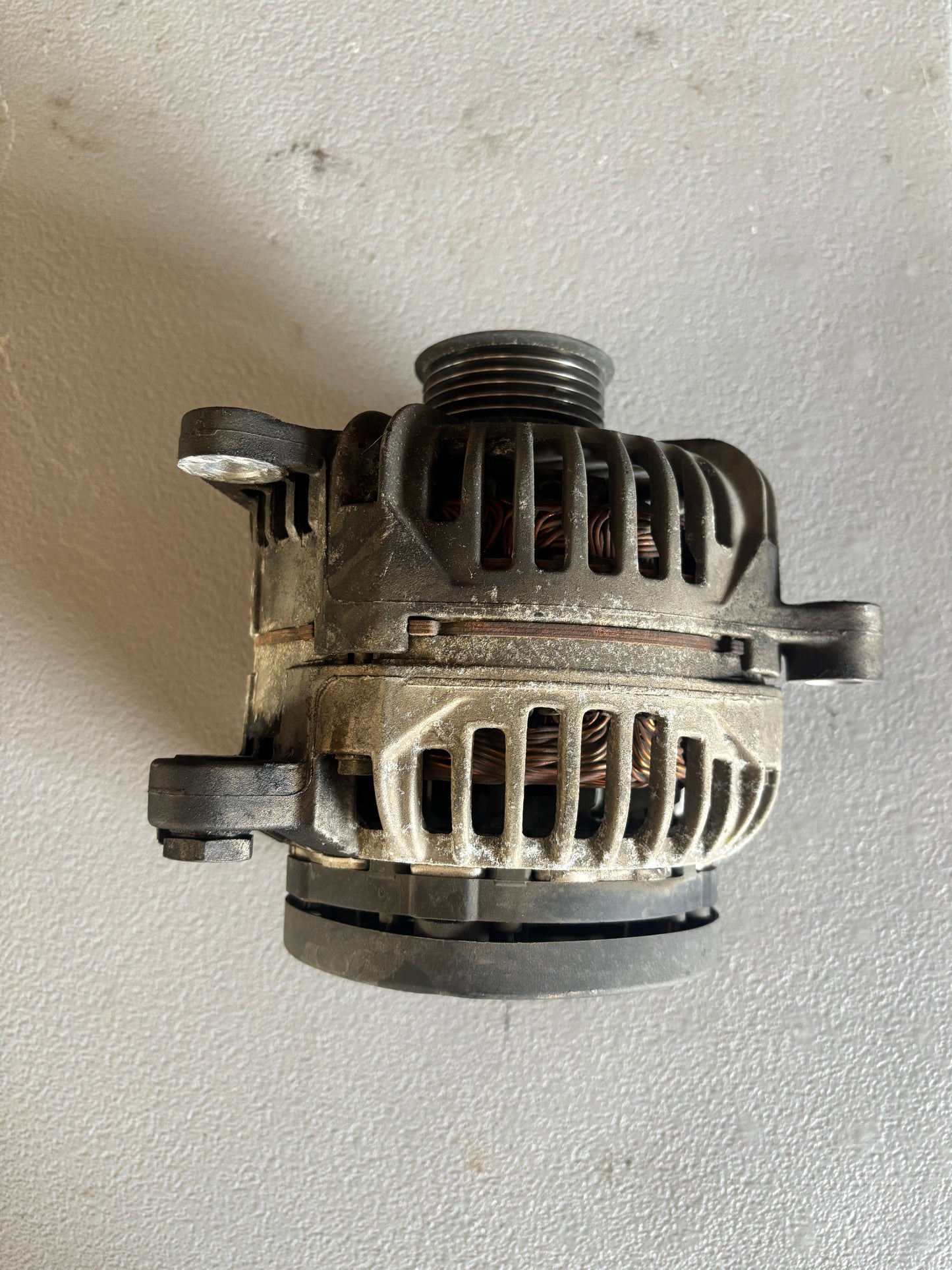 Used Alternator. 1999-2004 Jeep Grand Cherokee. **TESTED**