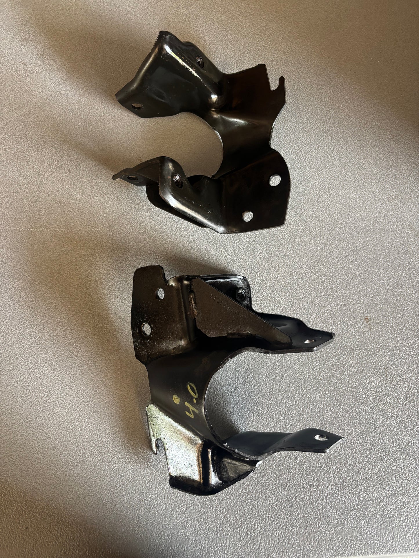 Engine to Body Metal Mounts. 99-2004 Jeep Grand Cherokee