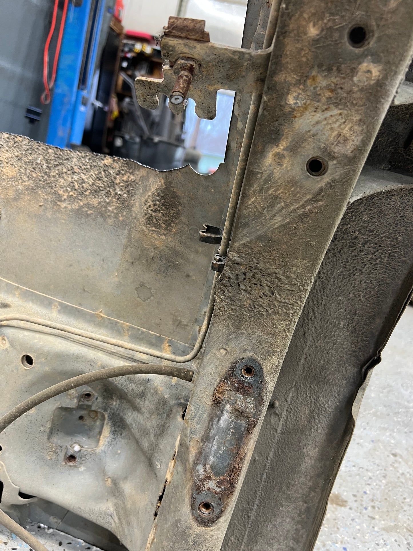 Rear Uni-Frame & Shock Crossmember Sections - Jeep Cherokee XJ - All Years