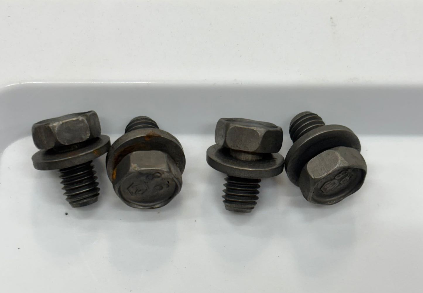 Jeep 4.0/2.5 Water Pump Pulley Bolts, Studs & Nuts. *ALL YEARS & MODELS*