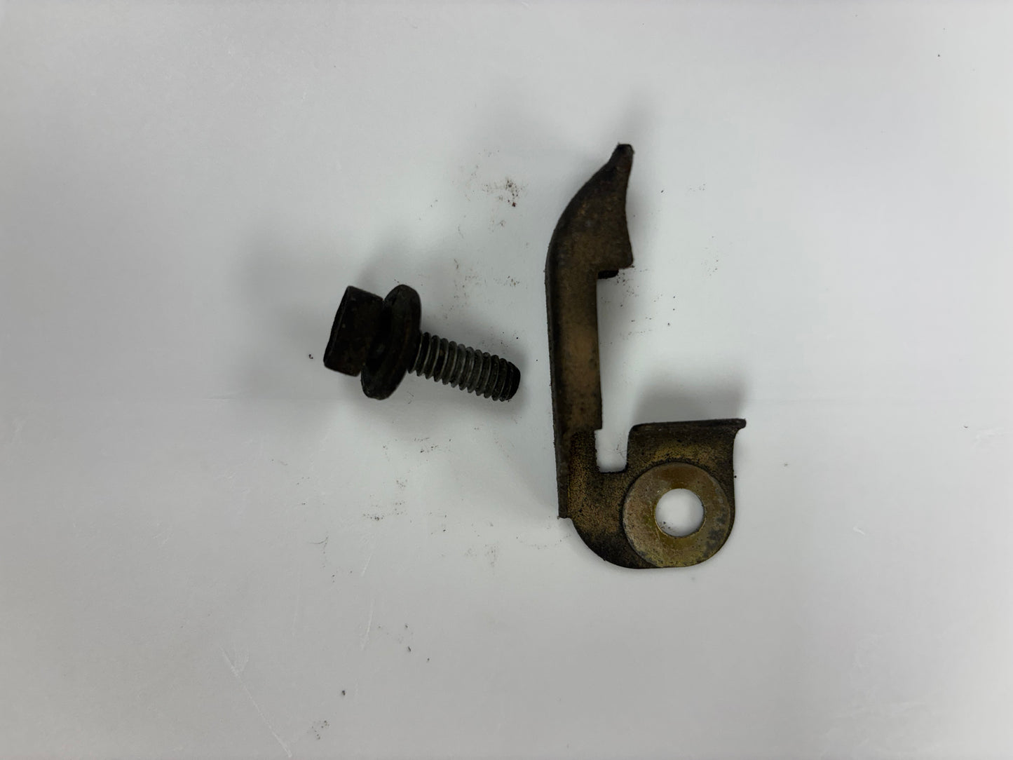 Jeep Grand Cherokee CPS Bolt & Shield. Crank Shaft Sensor 56041388AA