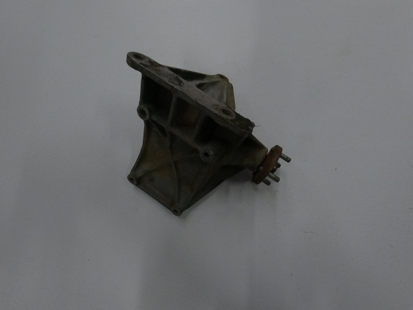 Cherokee XJ Fan Hub/ Alternator Bracket