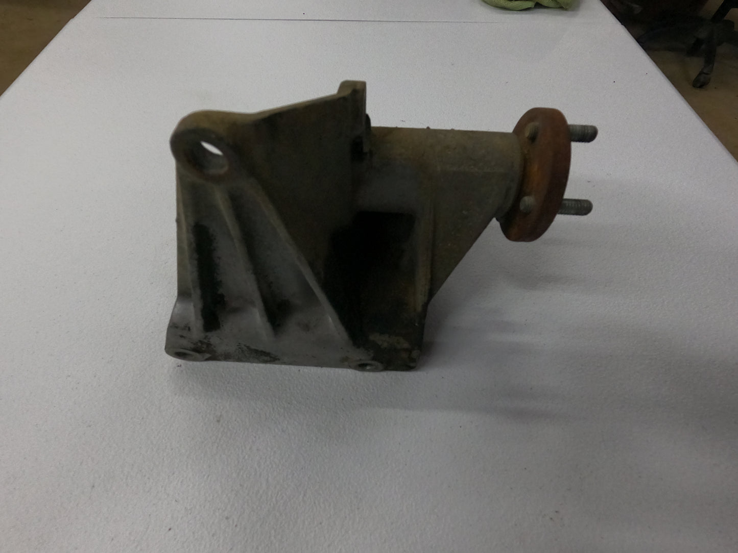 Cherokee XJ Fan Hub/ Alternator Bracket