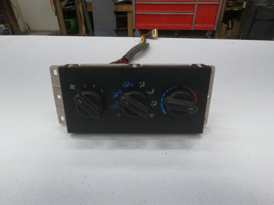 A/C , Heater Control Switch Panel 97-01 Jeep XJ