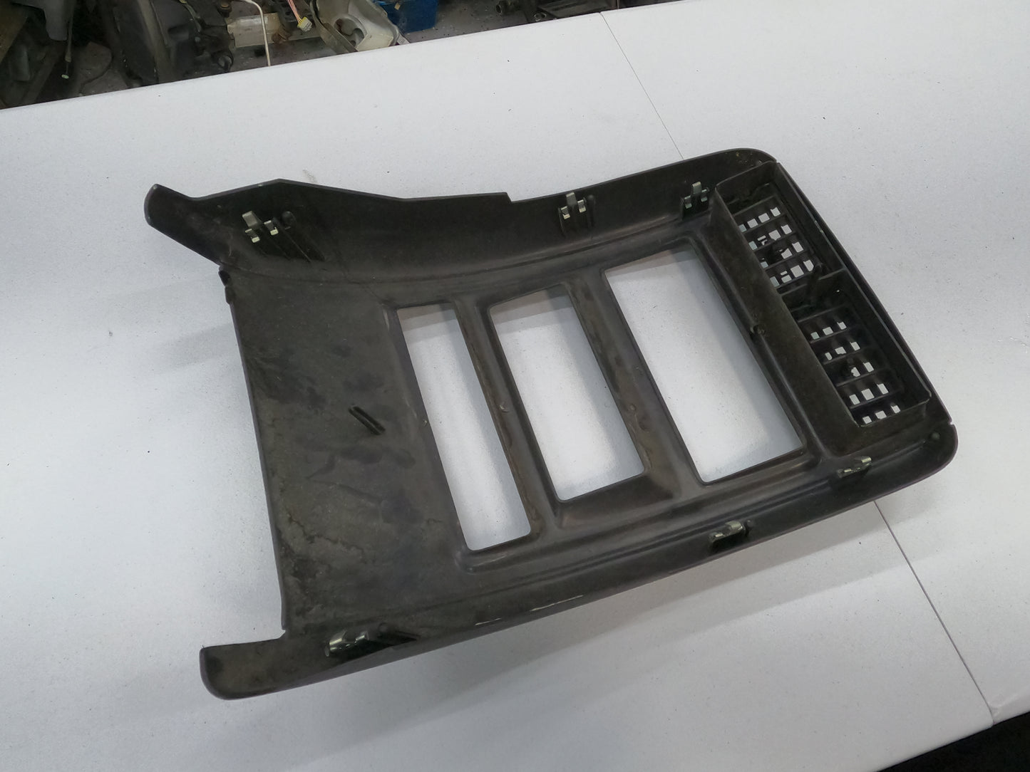 Main Dash Bezel Cover. 1997-2001 Jeep Cherokee XJ
