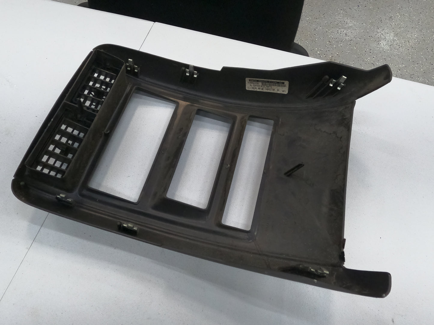 Main Dash Bezel Cover. 1997-2001 Jeep Cherokee XJ