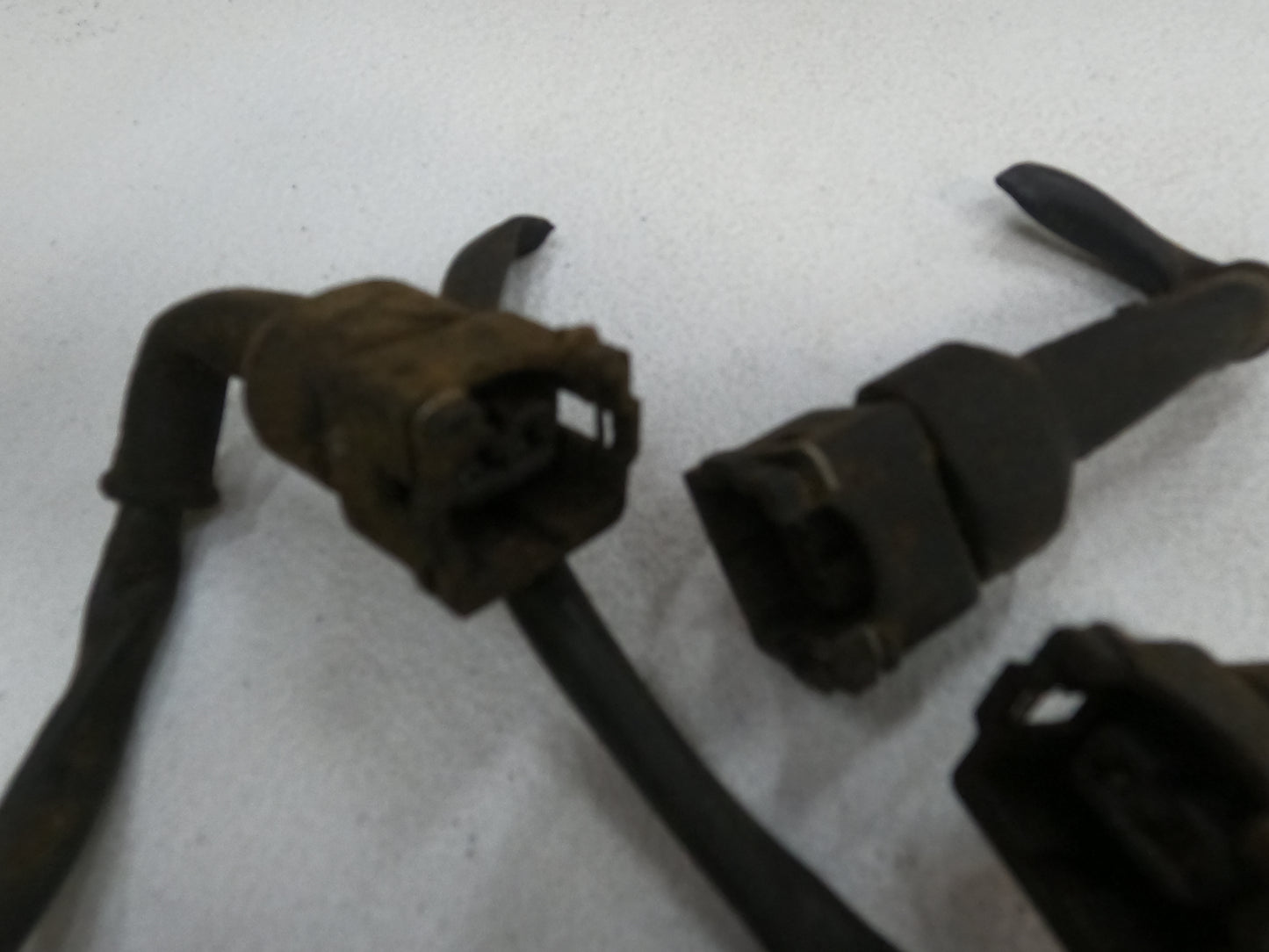 Fuel Injector Connector Plug. **ALL Years.