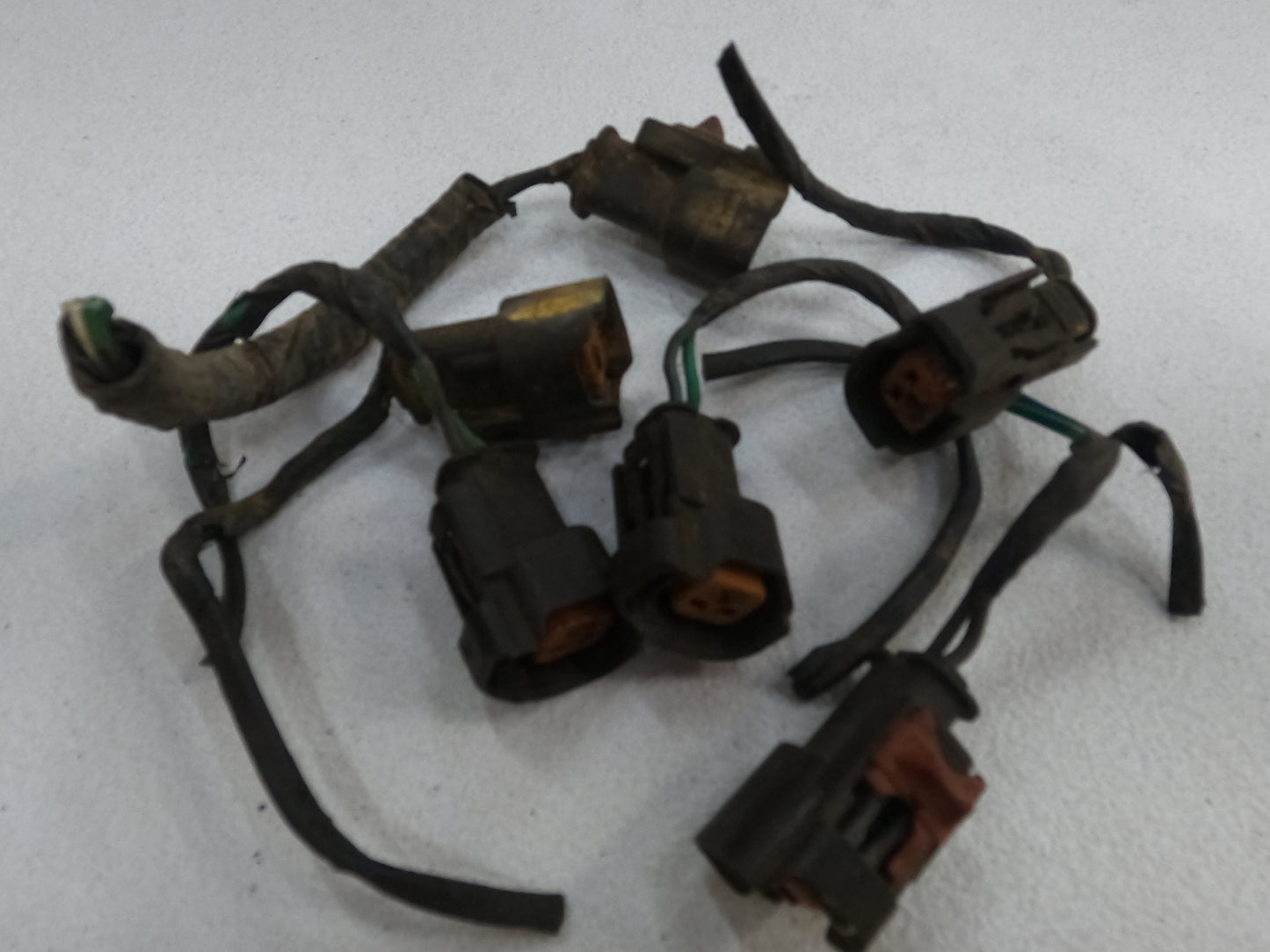 Fuel Injector Connector Plug. **ALL Years.