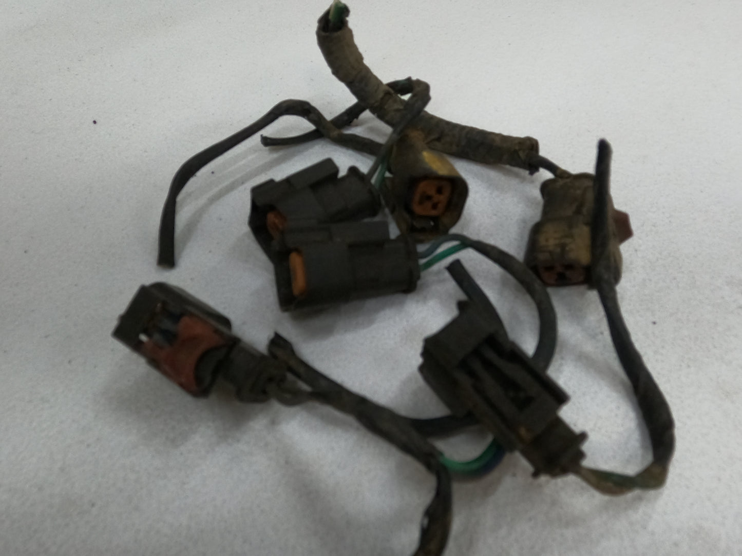 Fuel Injector Connector Plug. **ALL Years.
