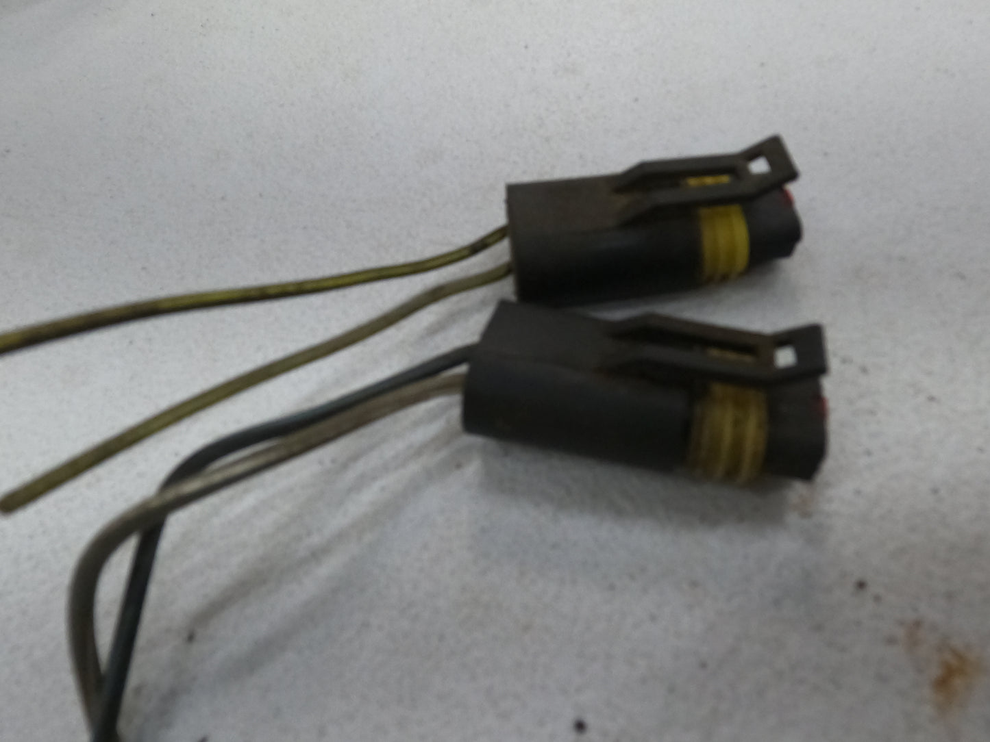 Oil Pressure Sensor Wiring Harness Connector Plug *ALL Years*