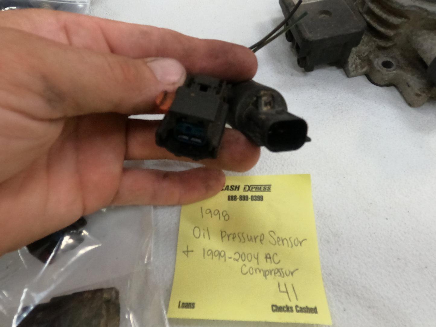 Oil Pressure Sensor Wiring Harness Connector Plug *ALL Years*