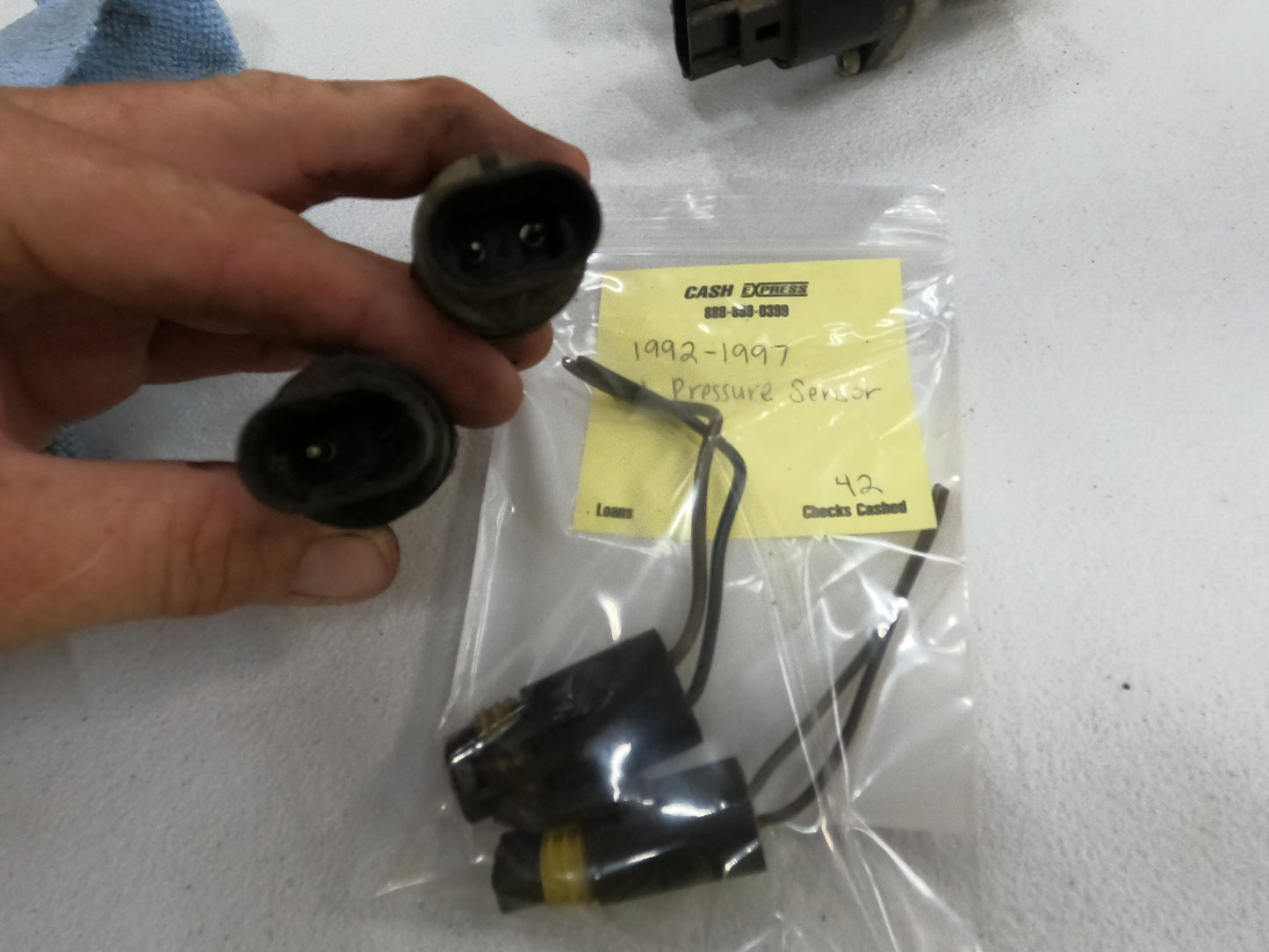 Oil Pressure Sensor Wiring Harness Connector Plug *ALL Years*