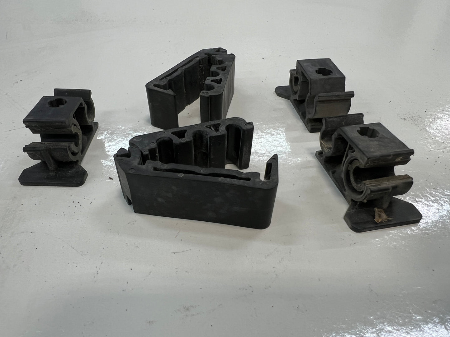 Brake Line Clips & Holders - 1993-1998 Jeep Grand Cherokee ZJ