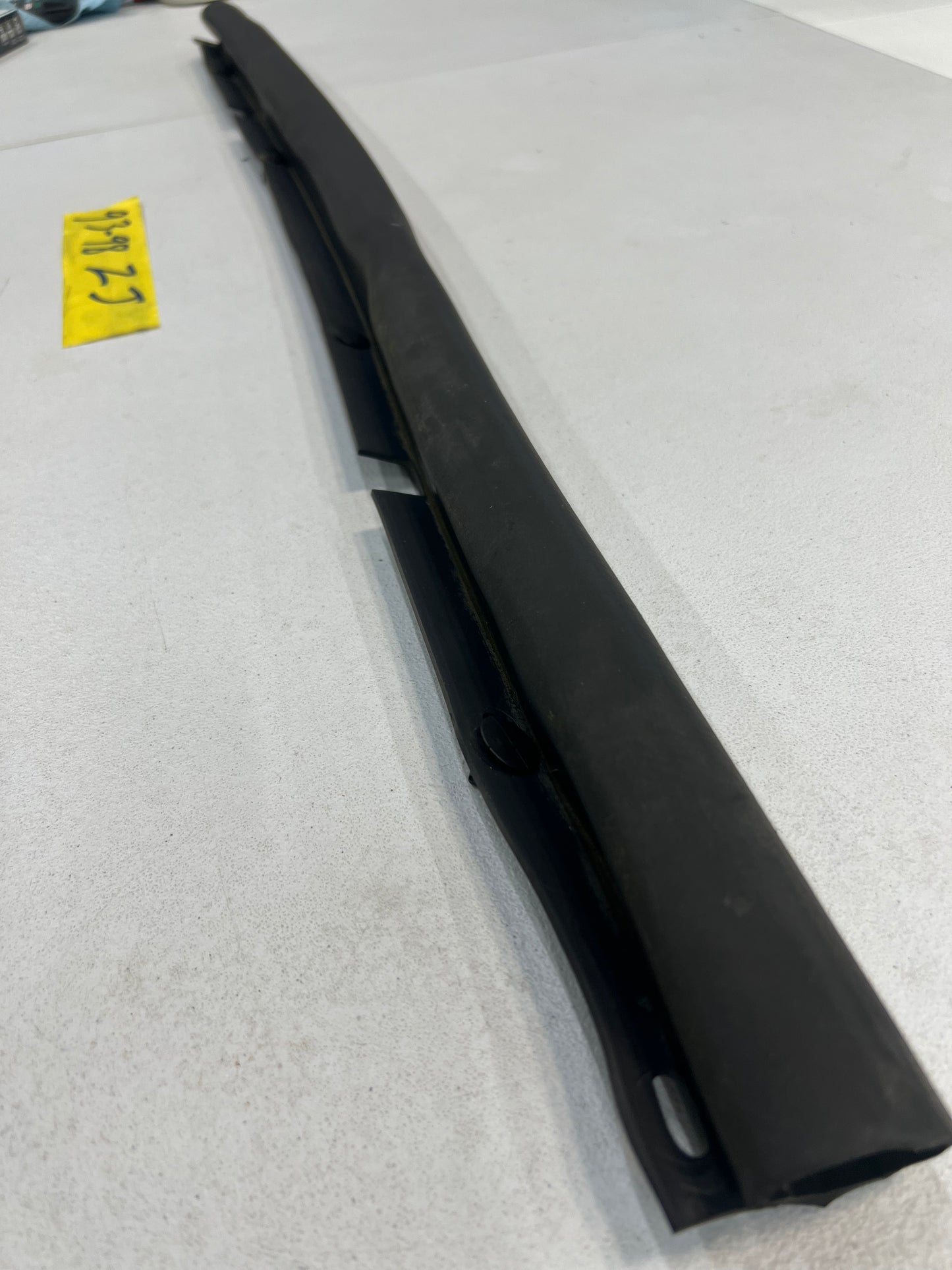 Front Hood Weather Strip Seal - Jeep Grand Cherokee - 93-98 ZJ & 99-04 WJ