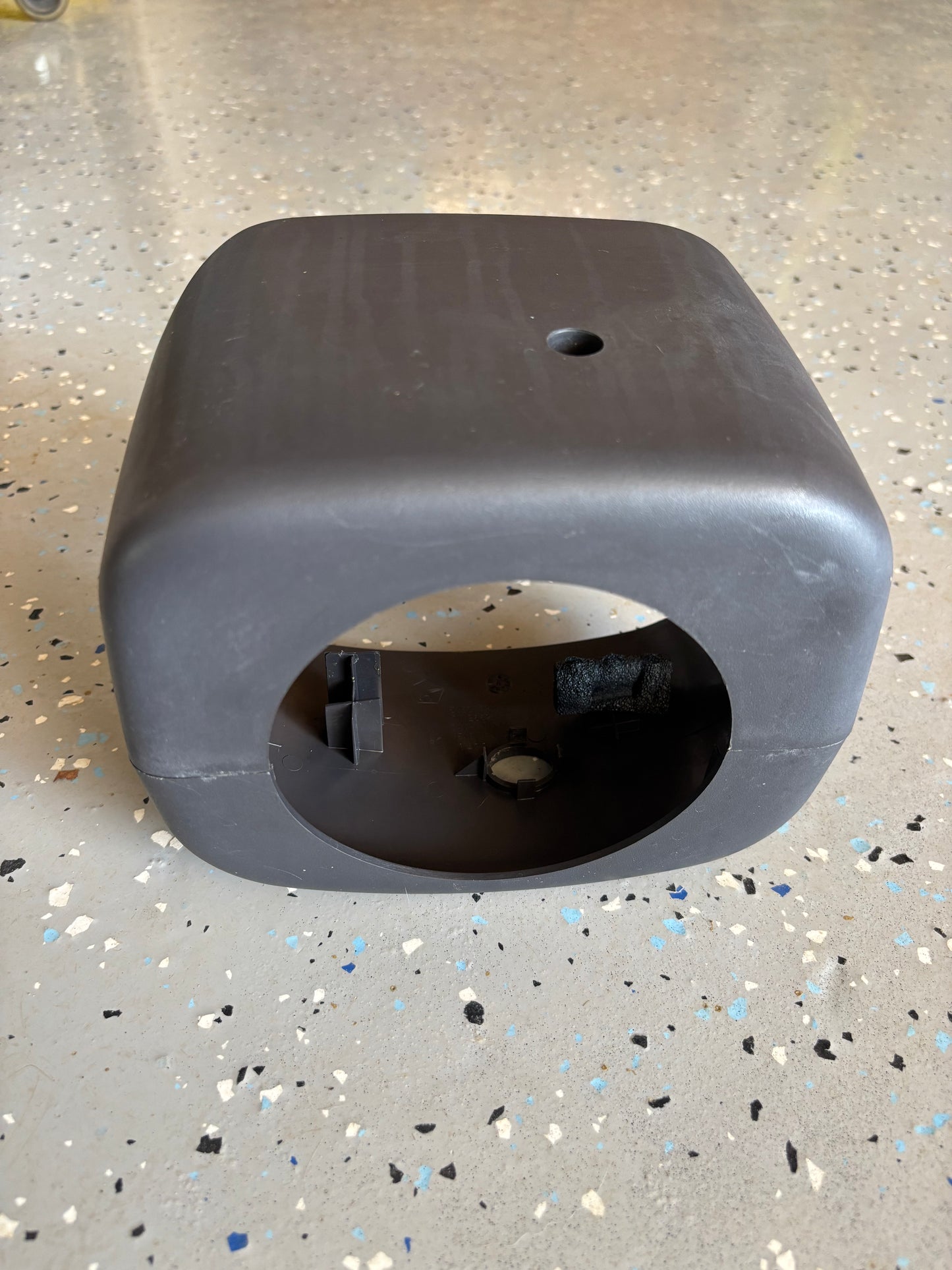 Steering Column Cover/Surround. 99-04 Jeep Grand Cherokee WJ