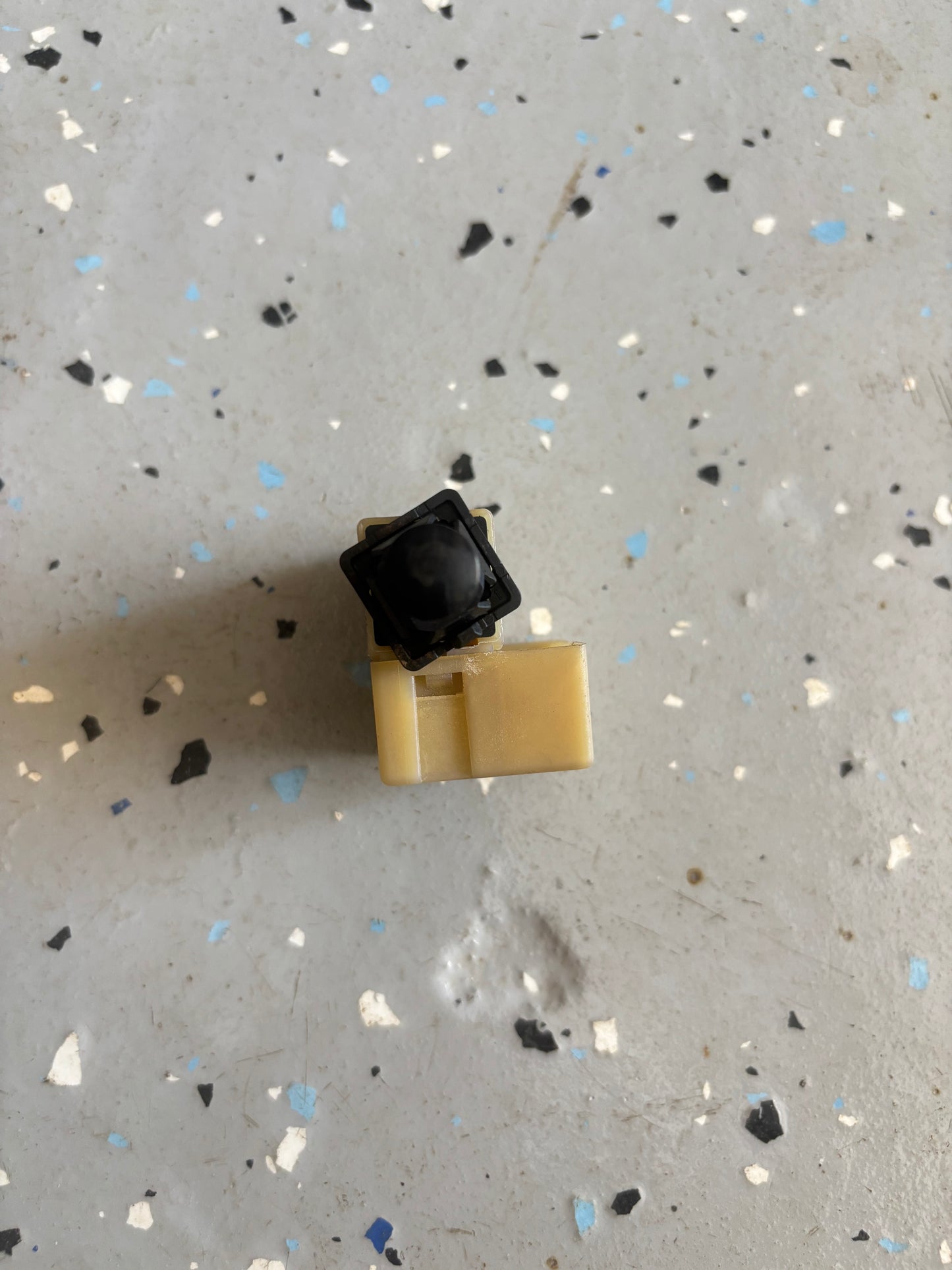 OEM Brake Light Switch for 99-04 Jeep Grand Cherokee WJ