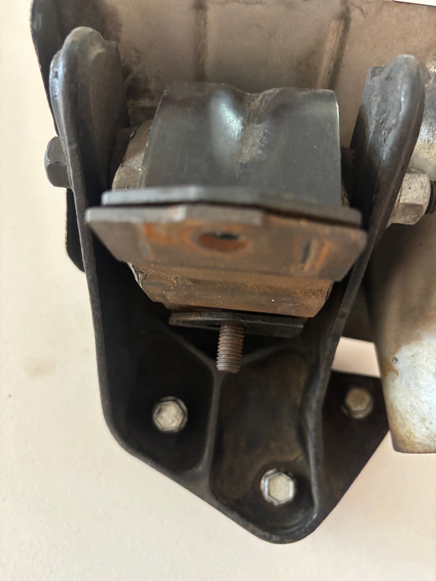Jeep 4.0 Engine Mount Brackets 87-2001 93-98 **ALL MODELS** XJ ZJ & TJ?