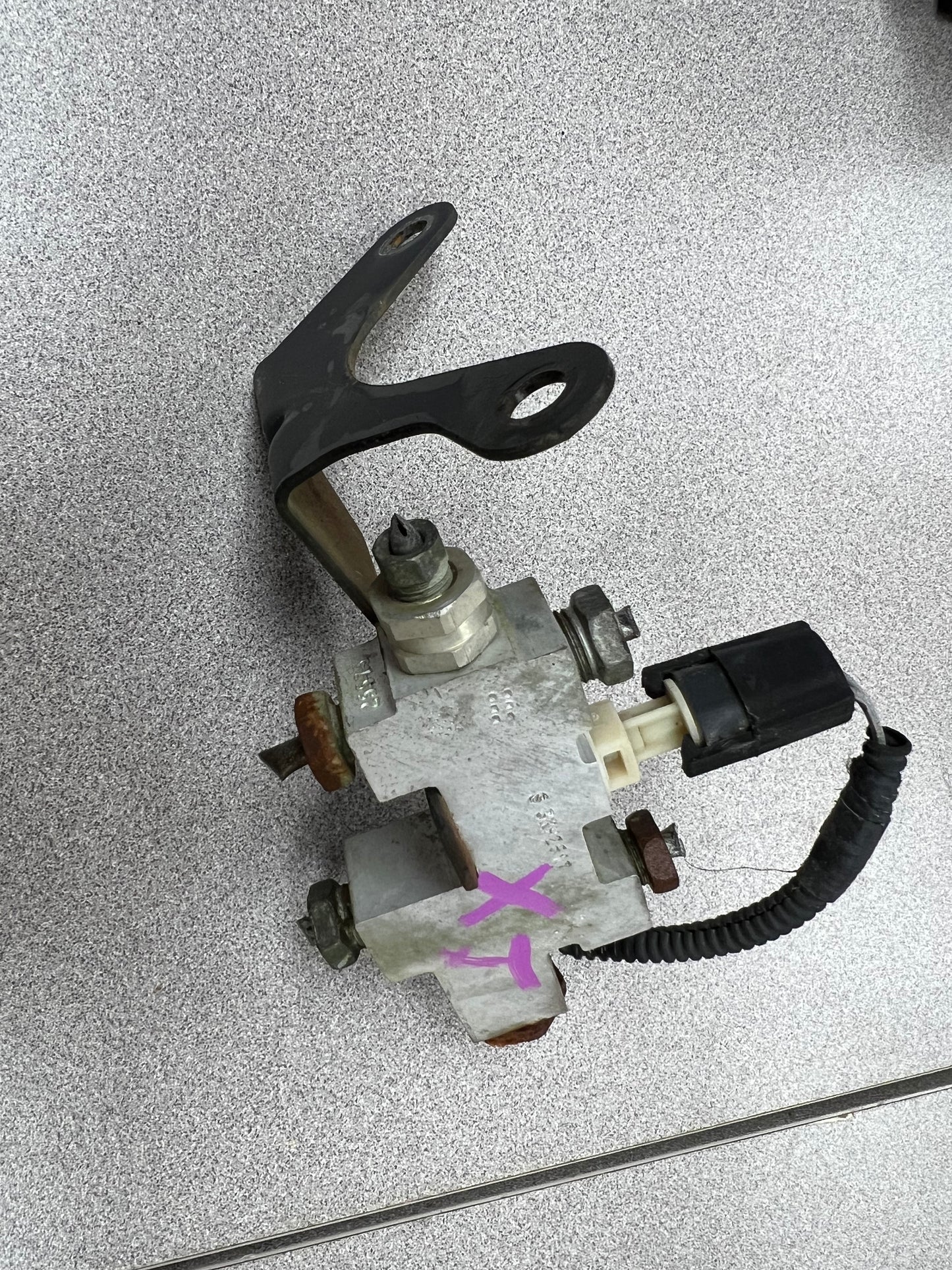 ZJ/XJ Rear Disc&Drum Brake Proportional Valves. **ALL STYLES**