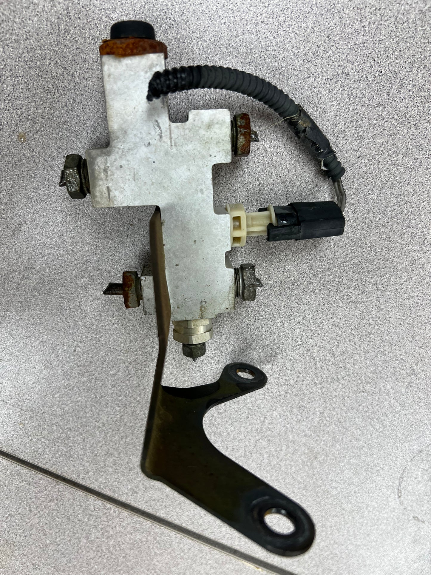 ZJ/XJ Rear Disc&Drum Brake Proportional Valves. **ALL STYLES**