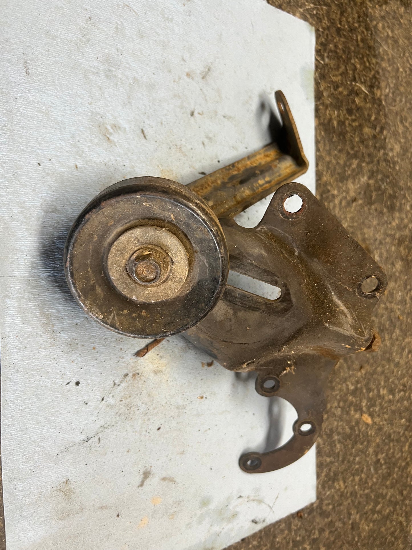 Late Model Cherokee/Grand Cherokee/ Wrangler Belt Tensioner Bracket/Bolt