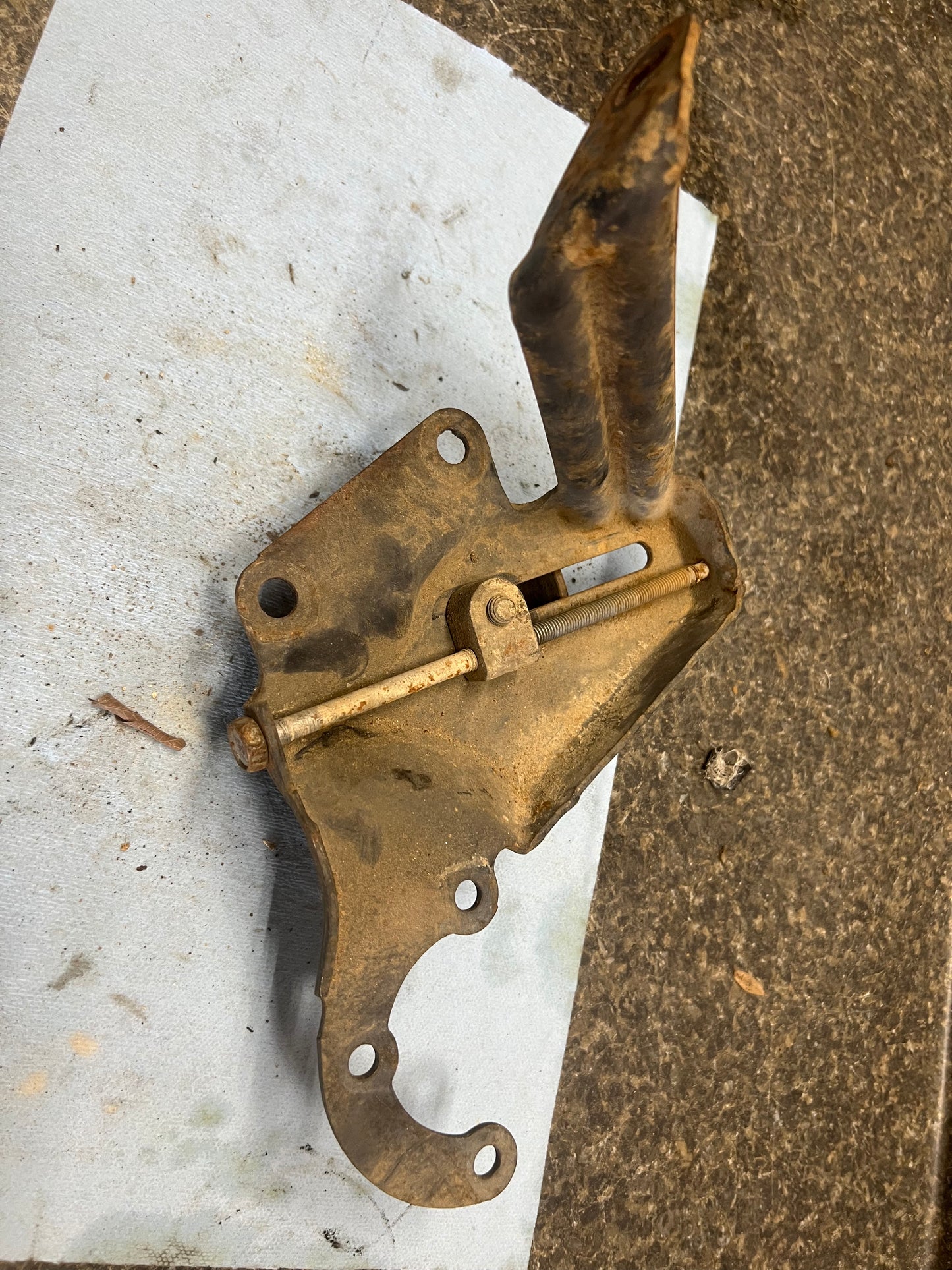 Late Model Cherokee/Grand Cherokee/ Wrangler Belt Tensioner Bracket/Bolt