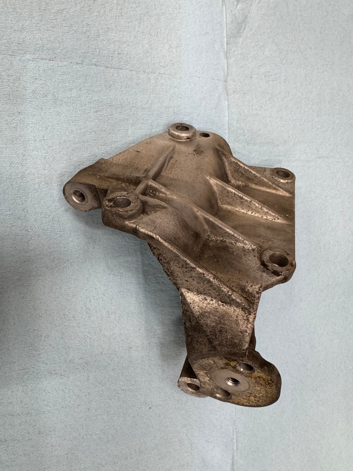 Alternator Bracket - 99-04 WJ Grand Cherokee & 00-06 Wranglers TJs - Bolt Checked!