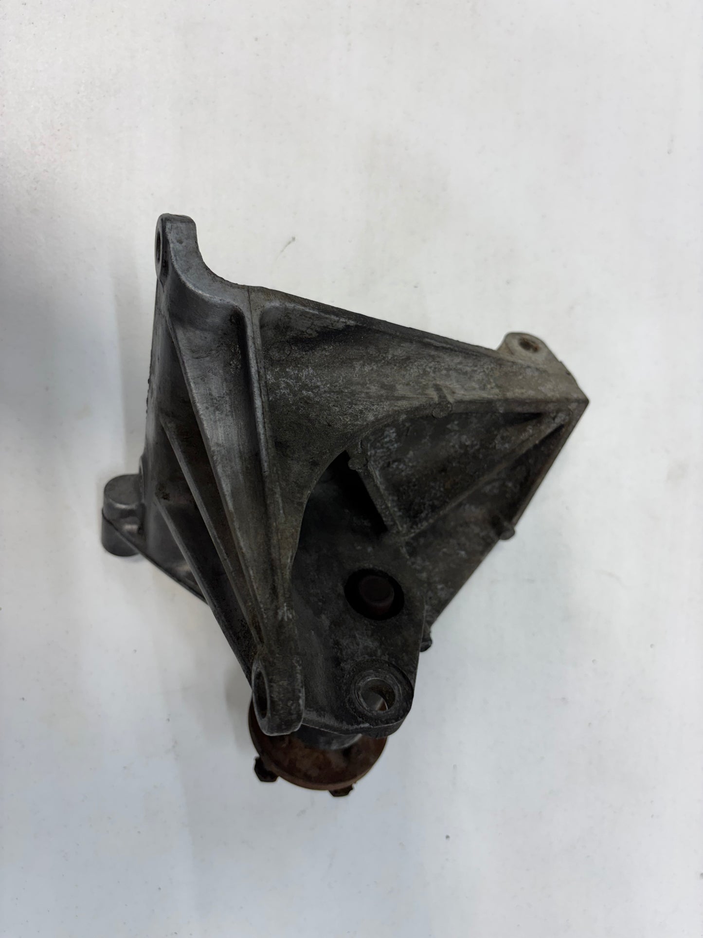 Cherokee XJ Fan Hub/ Alternator Bracket