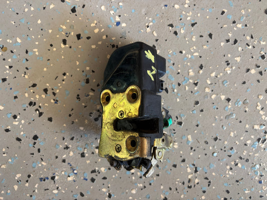 99-2004 WJ Jeep Grand Cherokee Door Latch **TESTED**