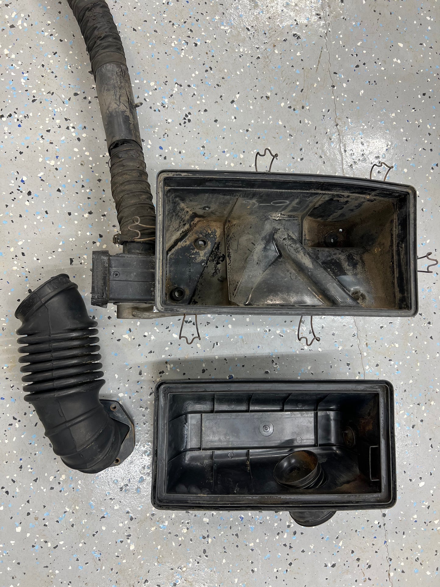 Air Box - Factory OEM Intake - Jeep Cherokee XJ - All Years