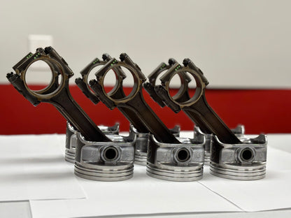 New 4.0 Pistons Pre-Assembled on Rods - Full Set with New Rings
