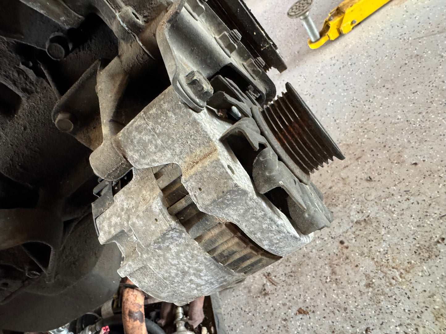 Alternator Mounting Bracket - Jeep Cherokee XJ - 1987-1990 - Renix 4.0