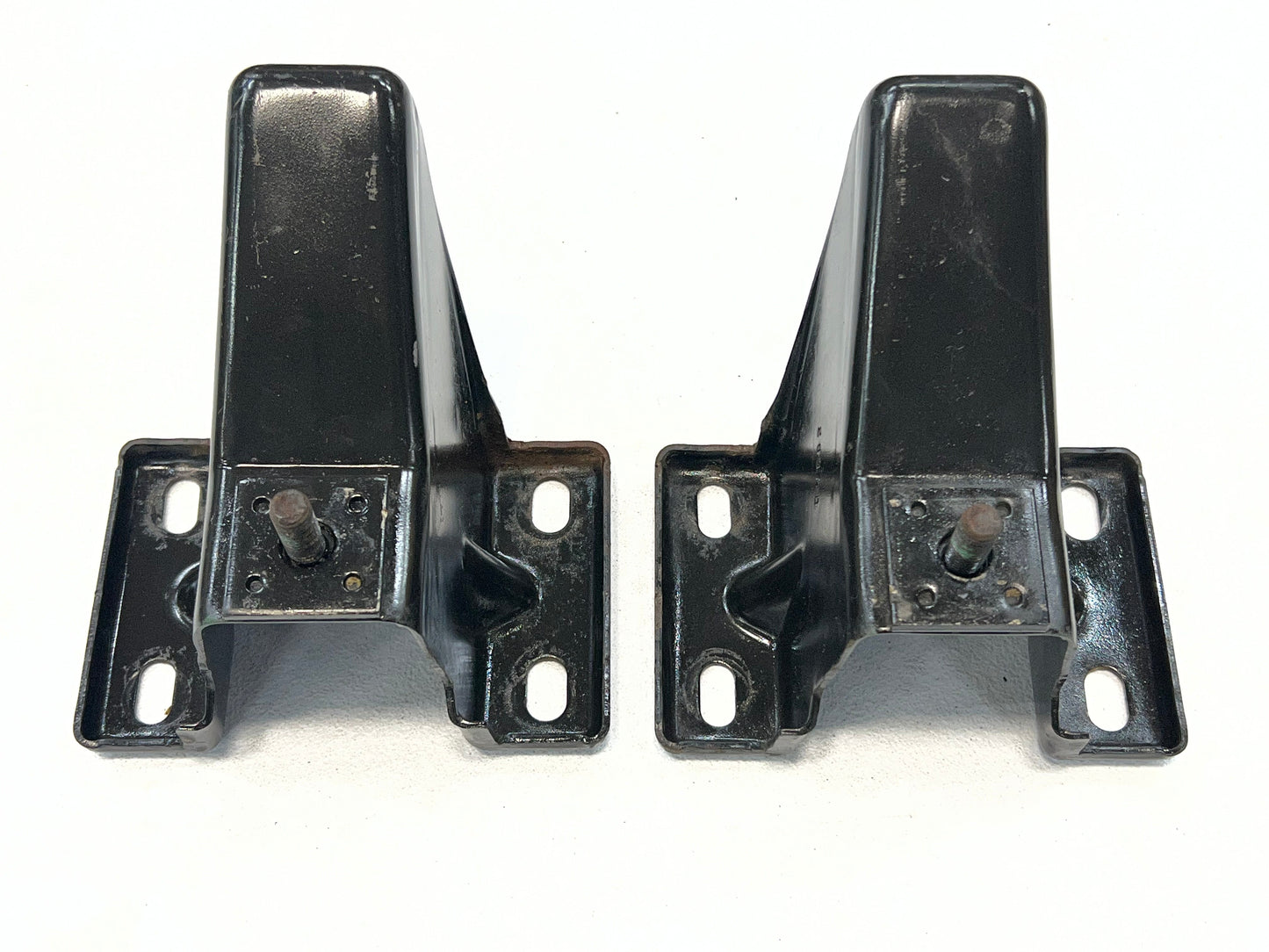Bumper Bracket - Rear - Jeep Cherokee XJ - Rust Free - Hardware