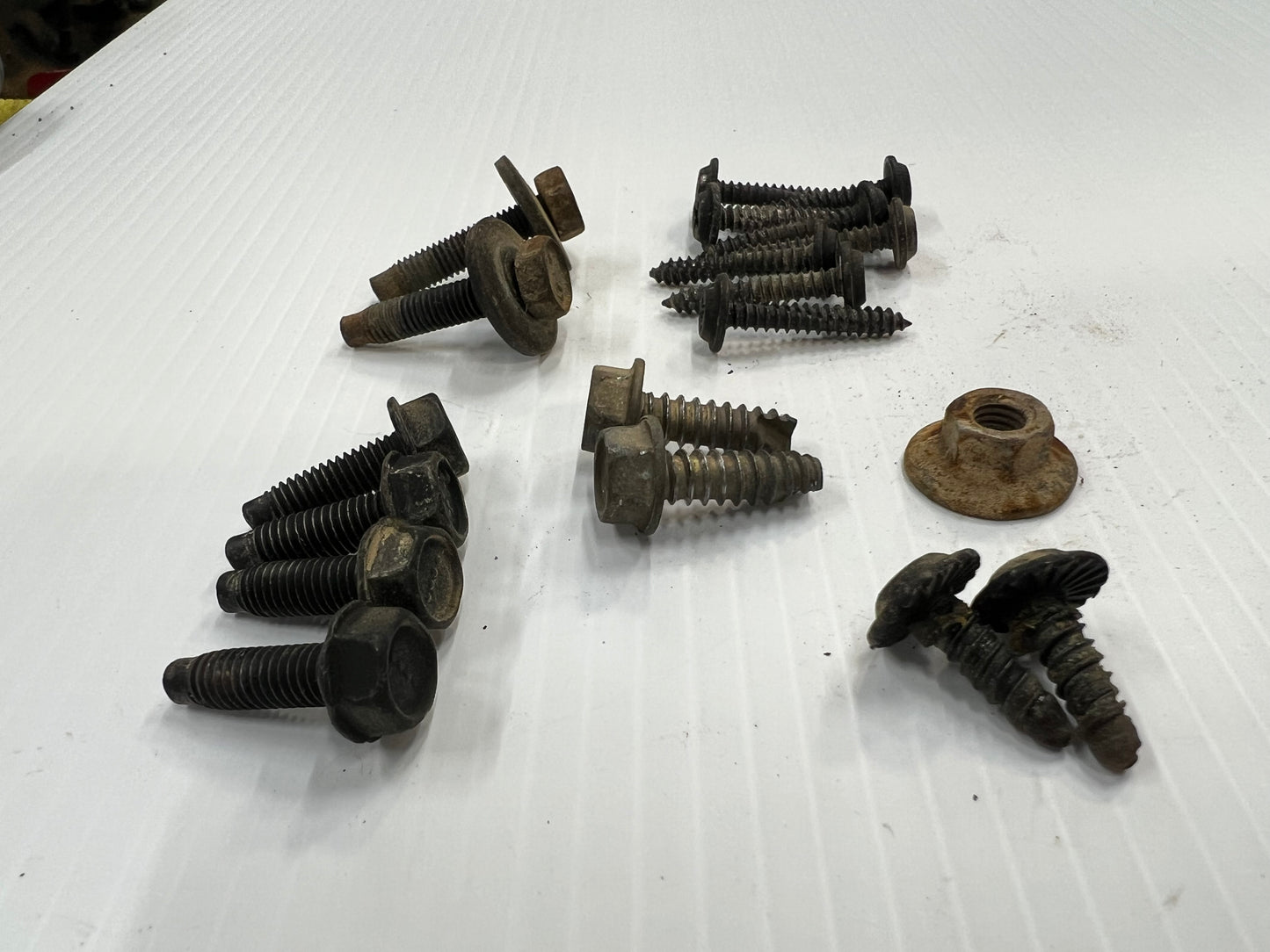 Liftgate Parts & Accessories  Latch-Lock-Handle-Wiring  97-01 Jeep Cherokee XJ