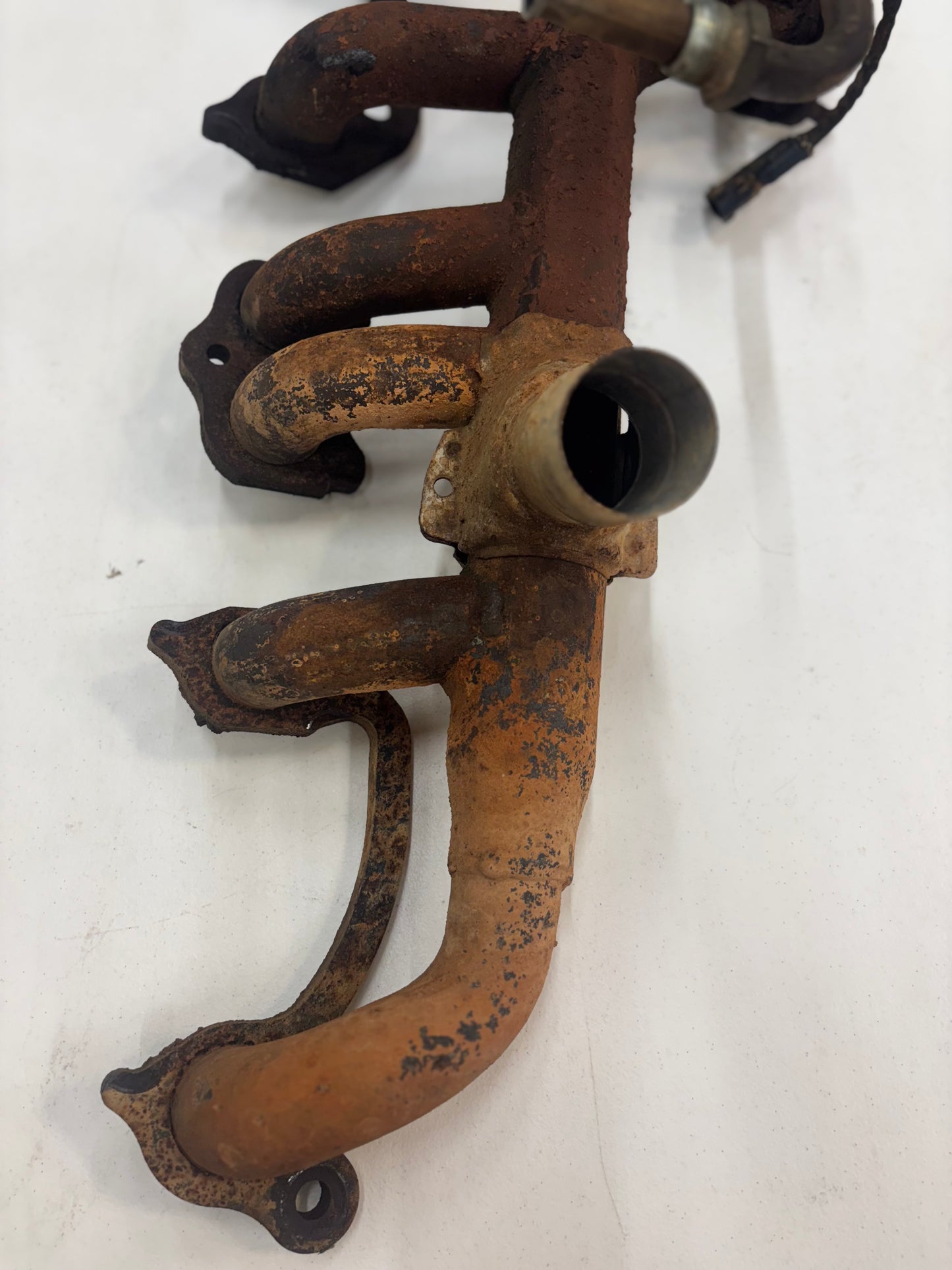 Renix Specific Intake & Exhaust Manifold Parts & More   1987-1990 XJs