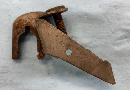 Shifter Cable Bracket - Grand Cherokee Automatic Transmission - WJ & ZJ