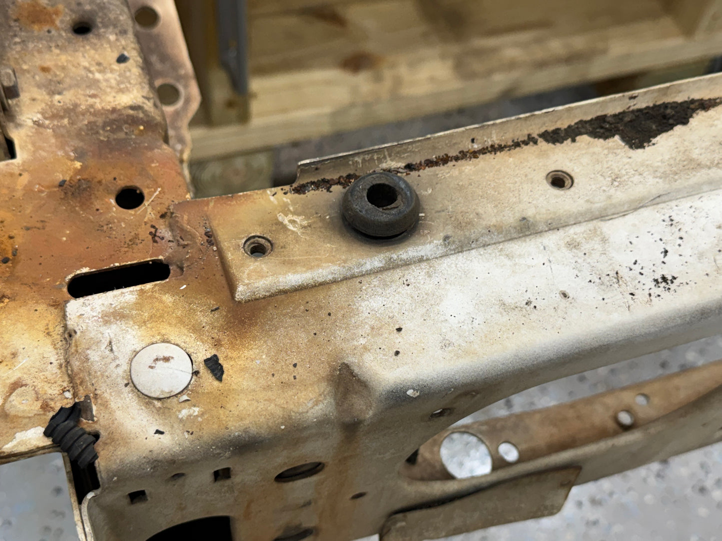 Radiator Mounts - Lower & Upper - Jeep XJ