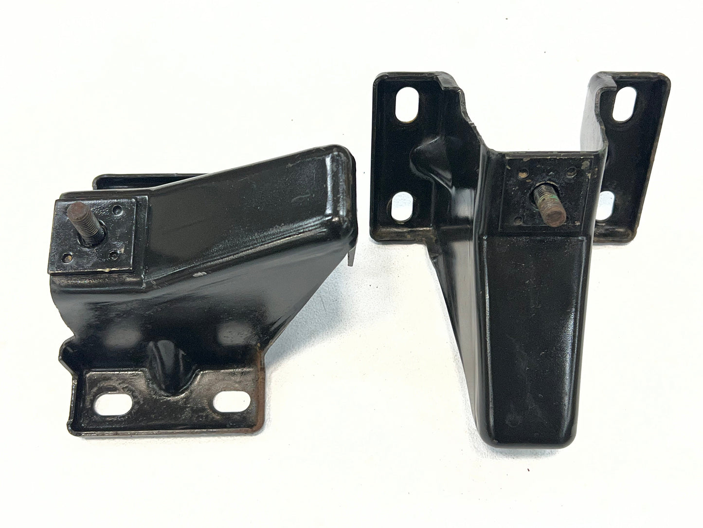 Bumper Bracket - Rear - Jeep Cherokee XJ - Rust Free - Hardware