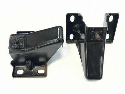 Bumper Bracket - Rear - Jeep Cherokee XJ - Rust Free - Hardware