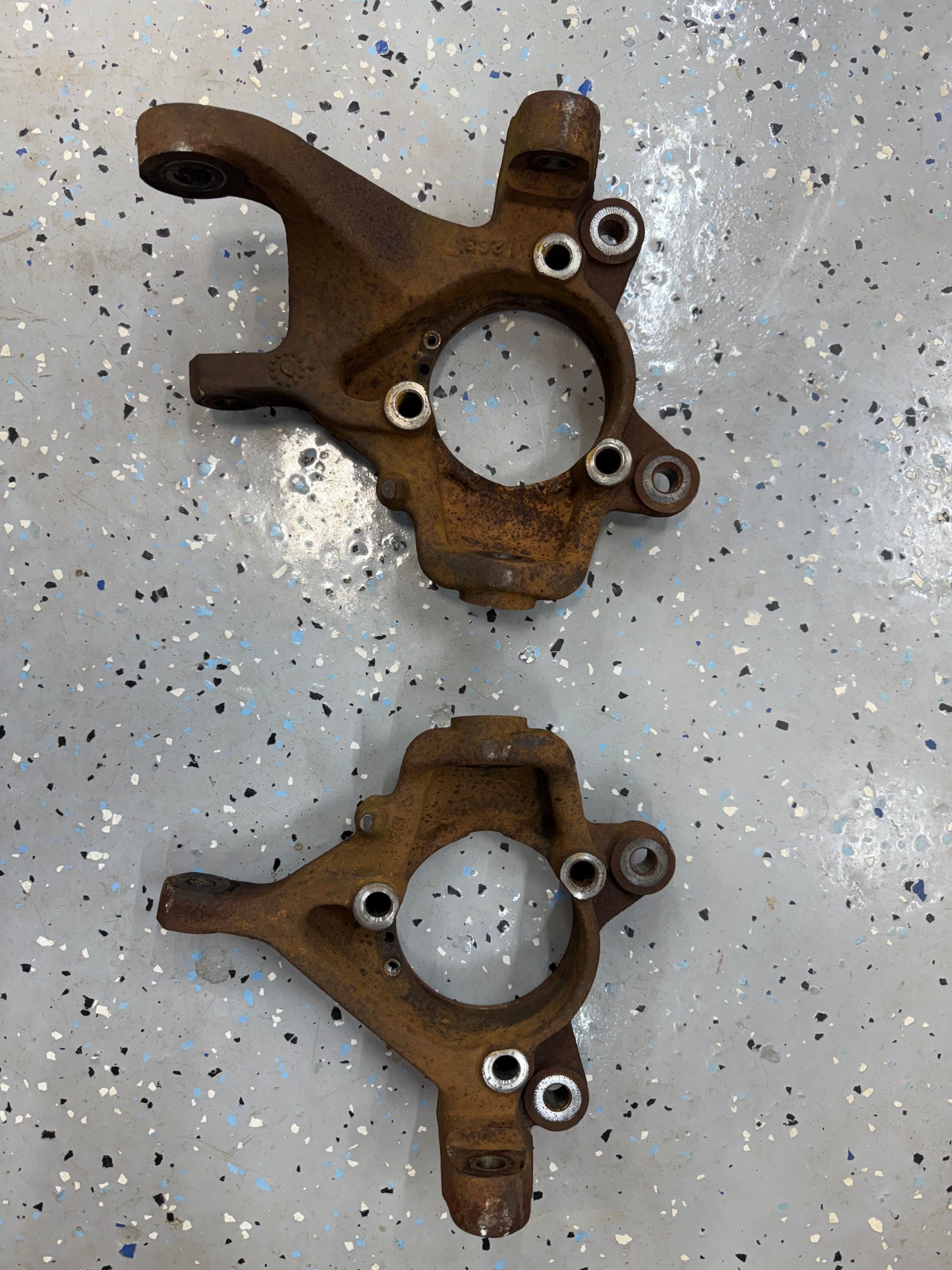 Steering Knuckles - Spindle - OEM - 1999-2004 Jeep Grand Cherokee - Both Sides