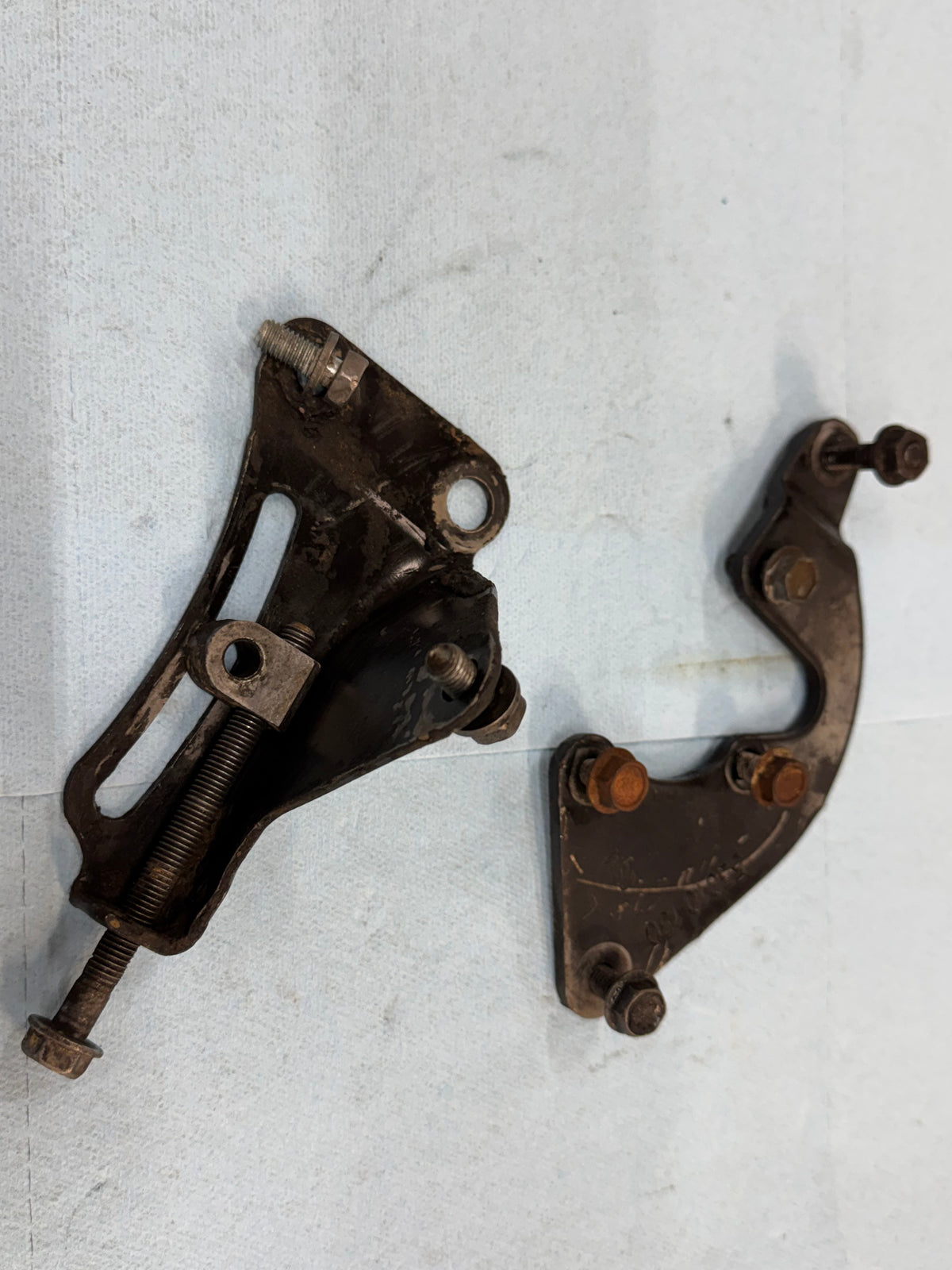 Power Steering Tensioner Bolt & Support Bracket  - 1987-1995 - Jeep 4.0 & 2.5