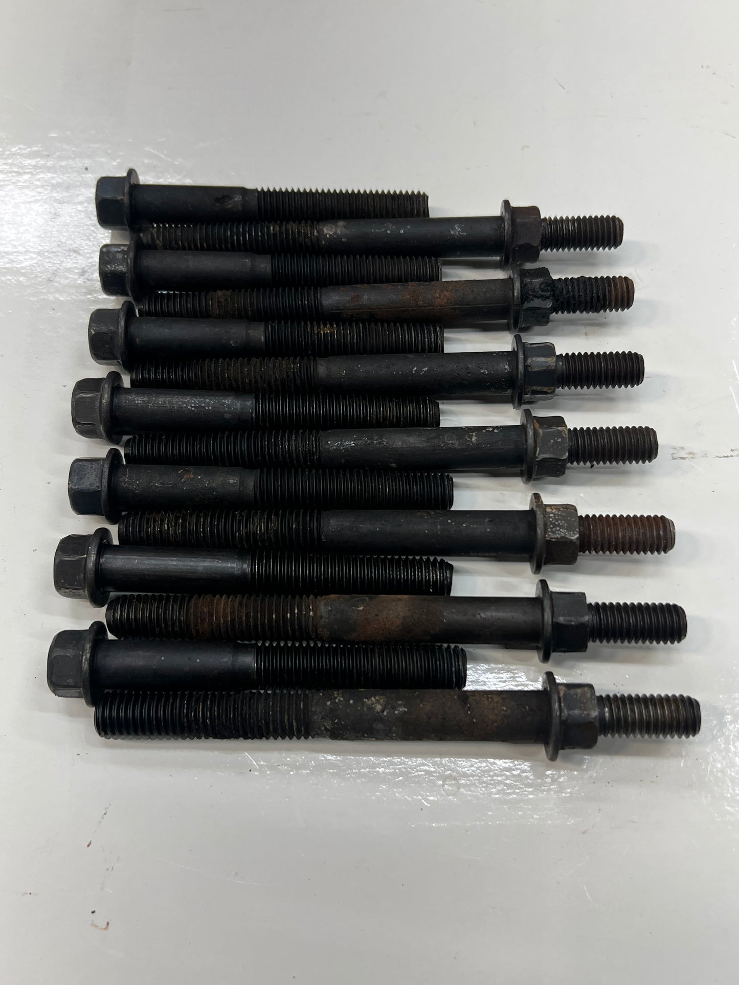 Cylinder Head Bolts -OEM-  Jeep 4.0 & 2.5 - 1987-1995