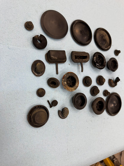 Covers - Plugs - Rubber Grommets - 1997-2001 Jeep Cherokee XJ