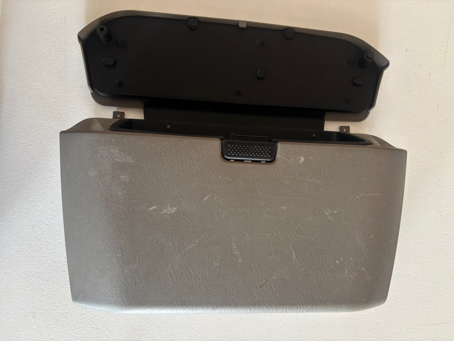 Rear OEM Storage Compartment - Lid & Open Style 99-04 Jeep Grand Cherokee WJ