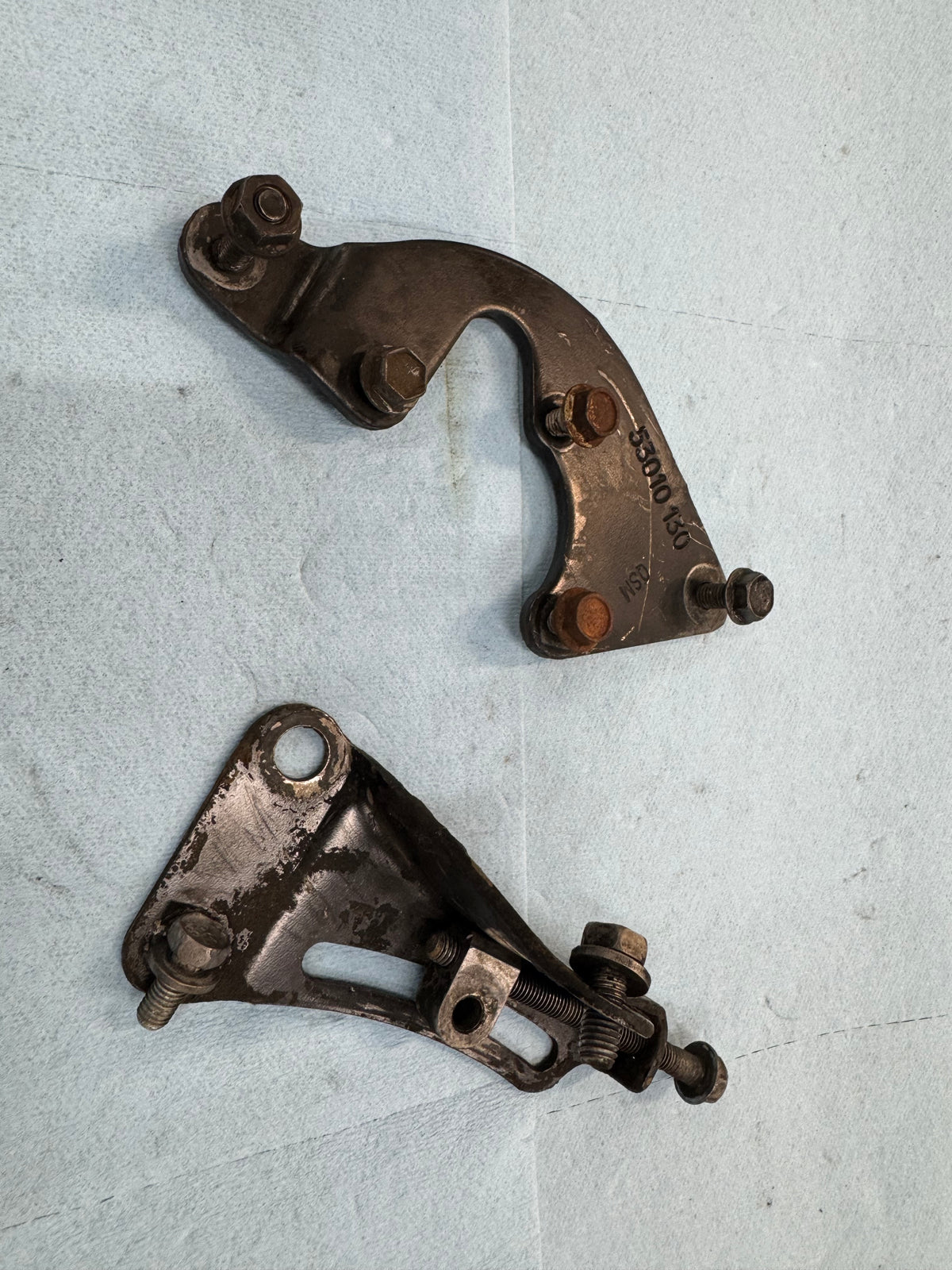 Power Steering Tensioner Bolt & Support Bracket  - 1987-1995 - Jeep 4.0 & 2.5