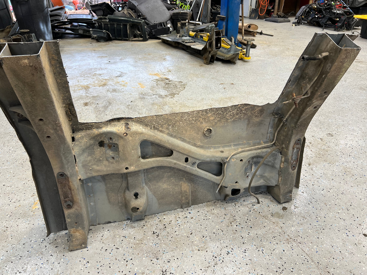 Rear Uni-Frame & Shock Crossmember Sections - Jeep Cherokee XJ - All Years