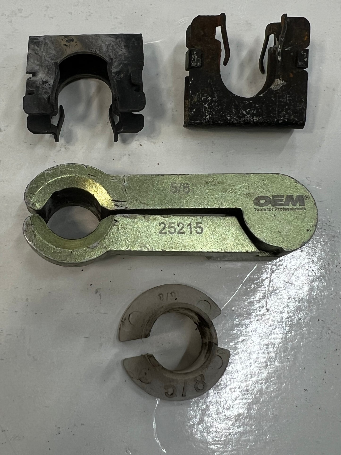 A/C Clips - Safety Clips - Big & Small Size