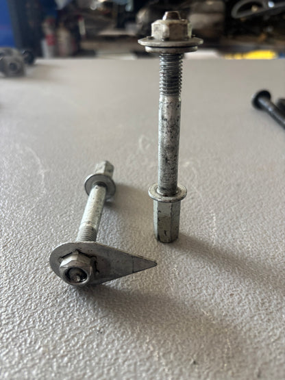 Upper Control Arm Bolts and Nuts. 99-04 Jeep Grand Cherokee