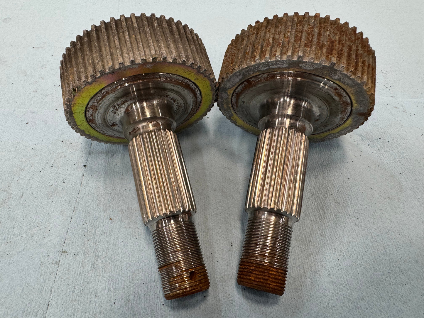 Stub Shaft - Hub Bearing Shaft - ABS Tone Wheel - 2wd - 1991-2006