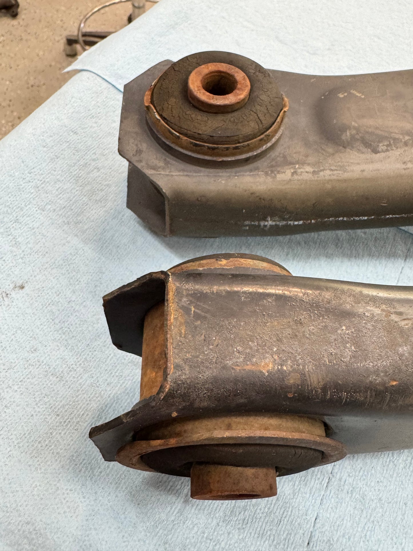 Lower Control Arms - Front - OEM - Jeep WJ - UPGRADE!